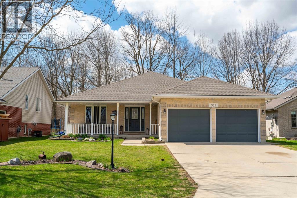 533 COUNTRY VIEW DRIVE, Petrolia
