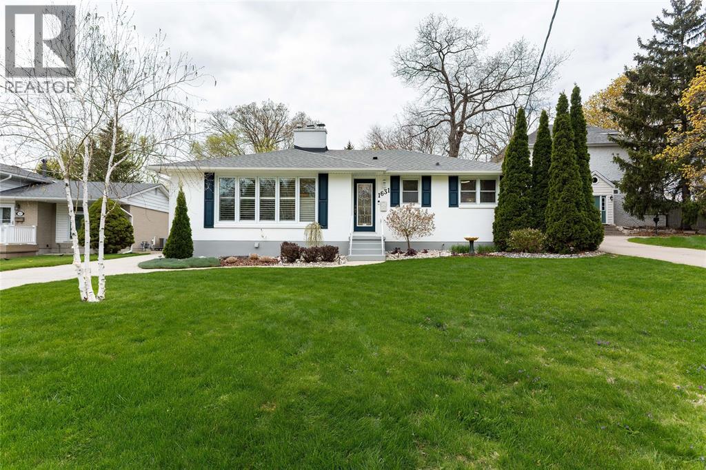 1631 MILLS STREET, Sarnia