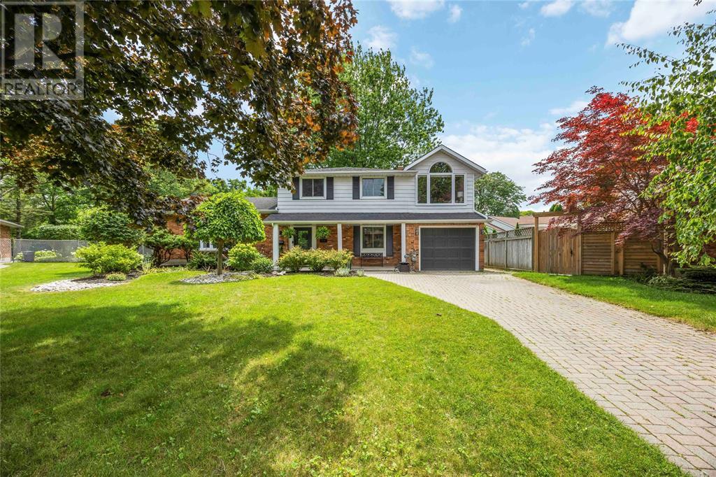305 NEWTON COURT, Sarnia