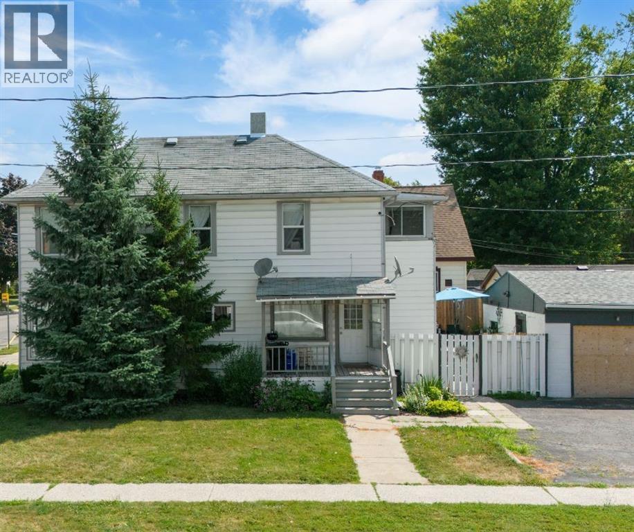 483 WELLINGTON STREET, Sarnia