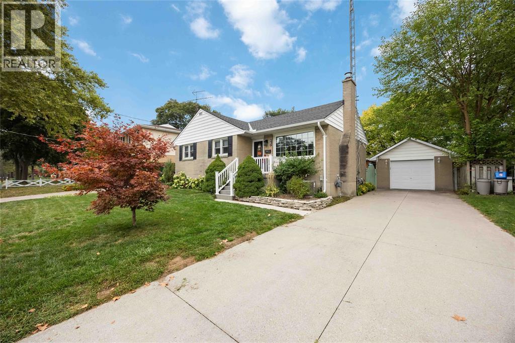 982 Hagle STREET, Sarnia