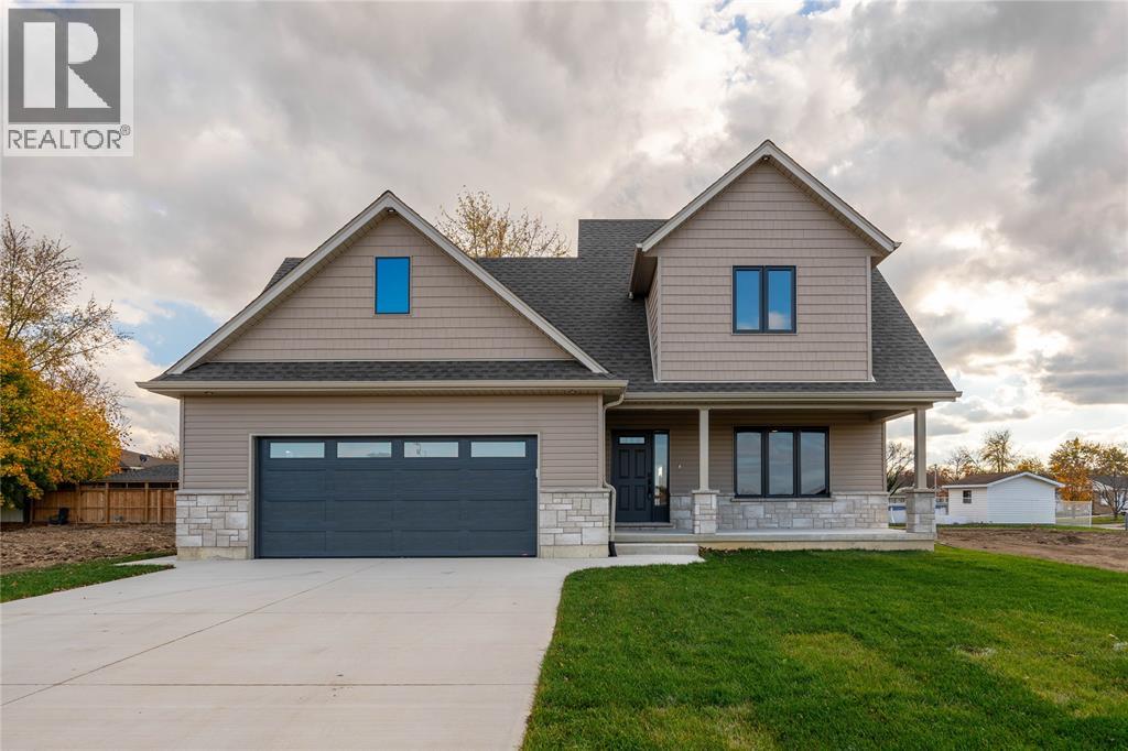 4005 GREENWOOD DRIVE, Petrolia