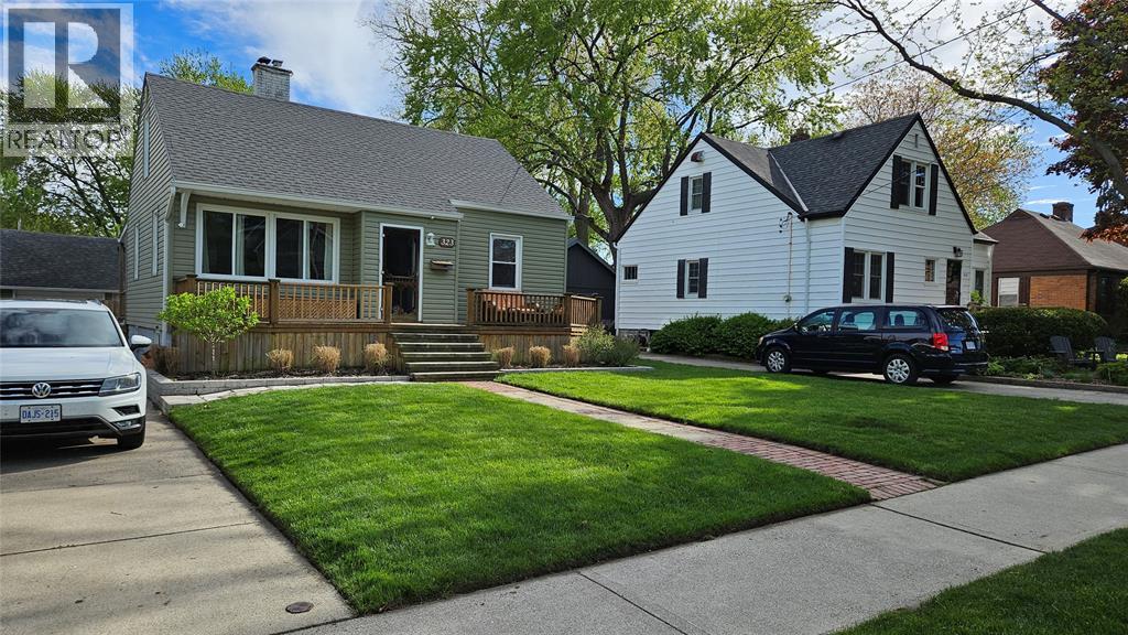 323 MARIA STREET, Sarnia