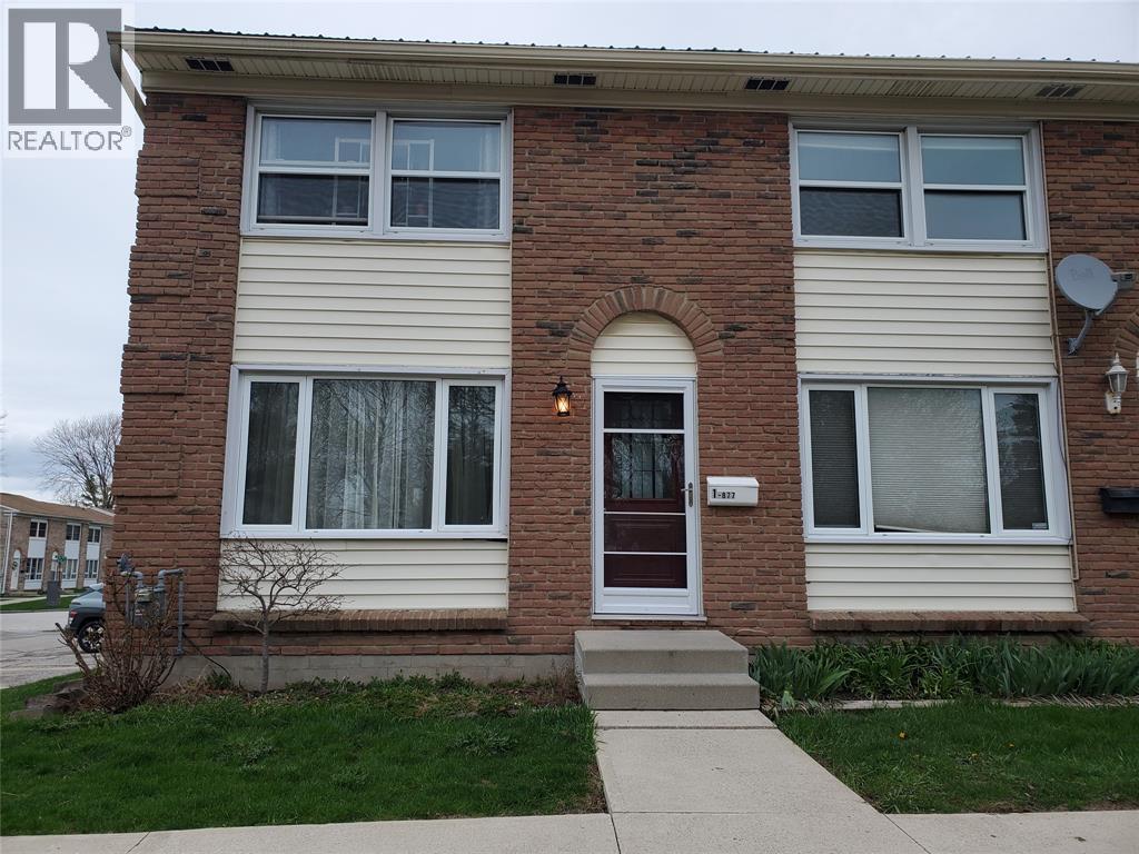 877 CARLETON PLACE, Sarnia