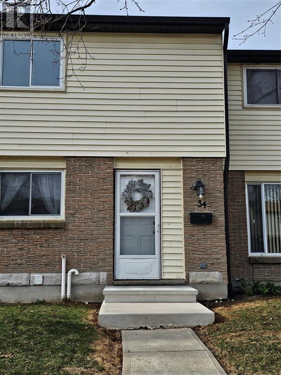 215 Trudeau DRIVE UnitNo. No.34, Sarnia