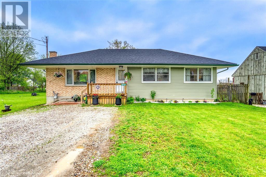 8113 LISGAR STREET, Brooke-Alvinston