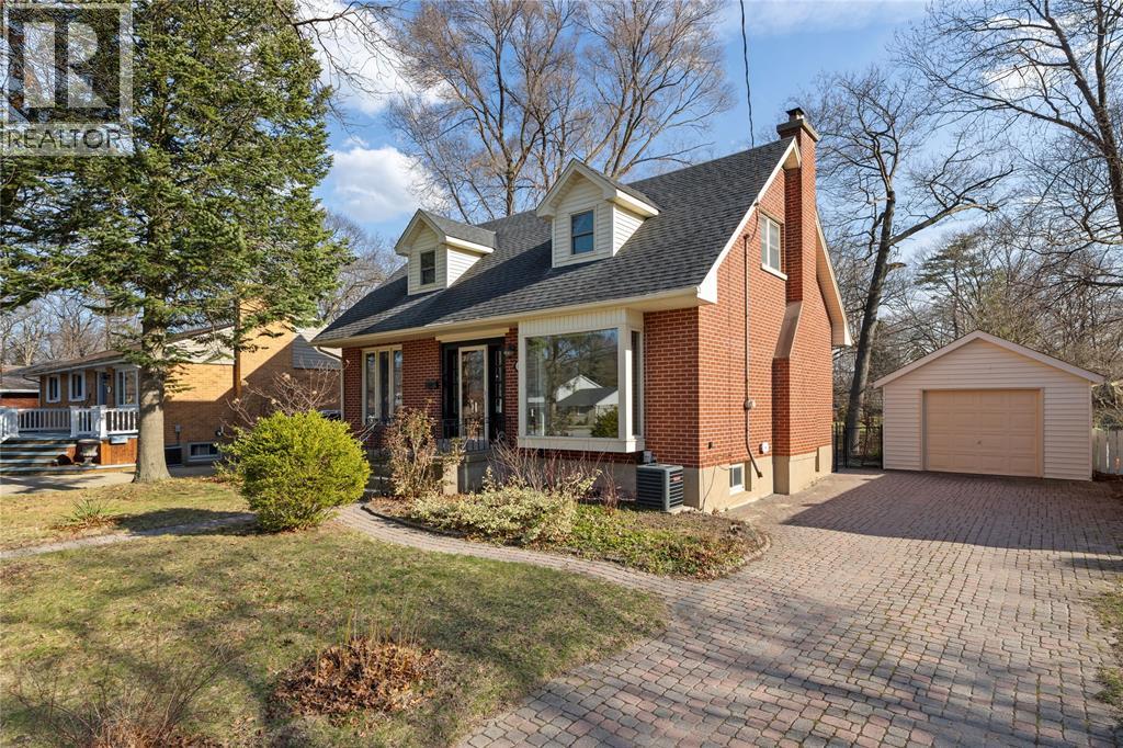 871 Lakeshore ROAD, Sarnia