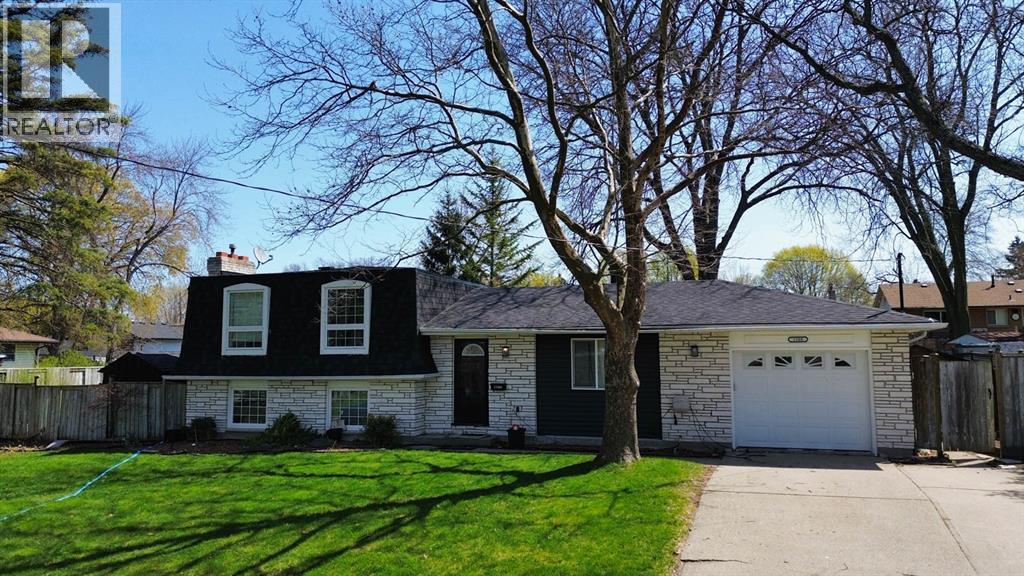 1508 LEN AVENUE, Sarnia