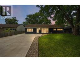 887 Mccaw Street, MLS 26019272