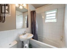 736 Southern AVENUE - 12