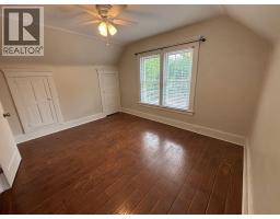 217 Kathleen AVENUE - 8