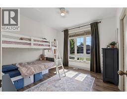 477 1st AVENUE - 24