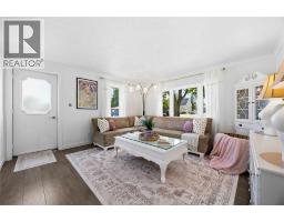 554 NIAGARA STREET - 13