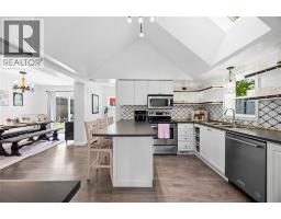 554 NIAGARA STREET - 19
