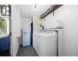 554 NIAGARA STREET - 29