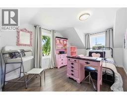 554 NIAGARA STREET - 39