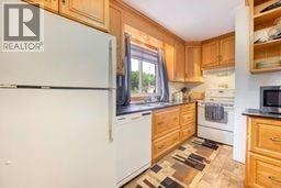 61 Dauw AVENUE - 13