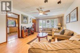 61 Dauw AVENUE - 22