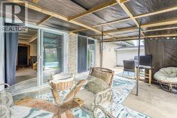 61 Dauw AVENUE - 33