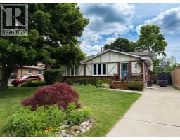 2623 KAYMAR CRESCENT - 1