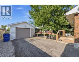 13 CANARY CRESCENT - 24