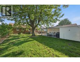 13 CANARY CRESCENT - 28