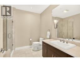 201 FRONT STREET North UnitNo. 1103 - 33