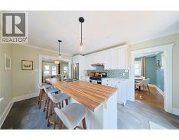 335 RUSSELL STREET - 9
