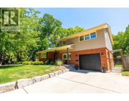 1726 Mills STREET - 3