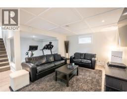 1726 Mills STREET - 31