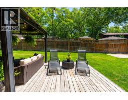 1726 Mills STREET - 35