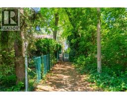 1726 Mills STREET - 47