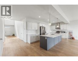 608 SWEETBAY CRESCENT - 6