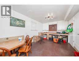 1220 RIDGEWOOD DRIVE - 33