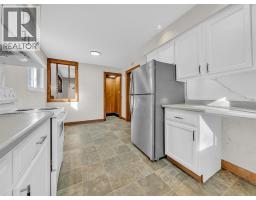 485 MCEWAN AVENUE - 21