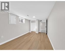 485 MCEWAN AVENUE - 36