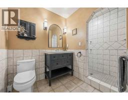 914 VARSITY CRESCENT - 14