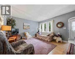267 Ross AVENUE - 3