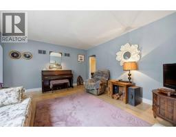 267 Ross AVENUE - 5