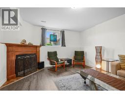 4026 Applewood DRIVE - 27