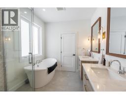 3613 Queen STREET - 22