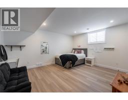 3613 Queen STREET - 39