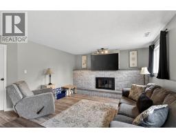 1582 KAREN COURT - 23