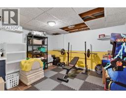 1582 KAREN COURT - 27