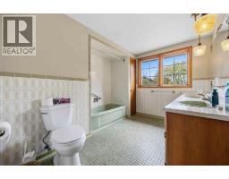 2088 LAKESHORE ROAD - 25
