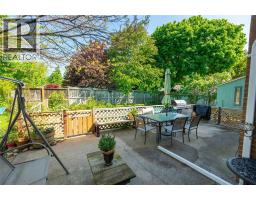 635 Highbury PARK - 27