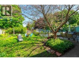 635 Highbury PARK - 38