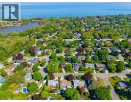 635 Highbury PARK - 42