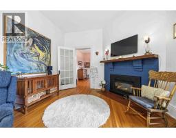 304 BROCK STREET North - 10