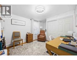 304 BROCK STREET North - 31